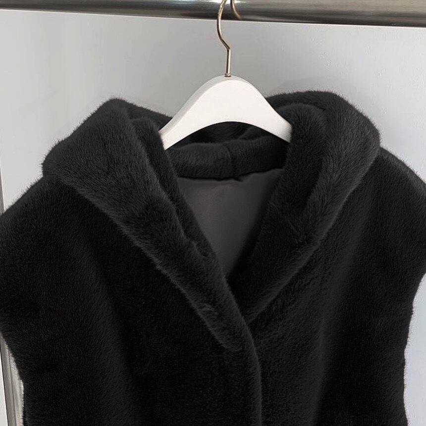 Sold out フード付きフェイクファーベスト_060484 | udresser