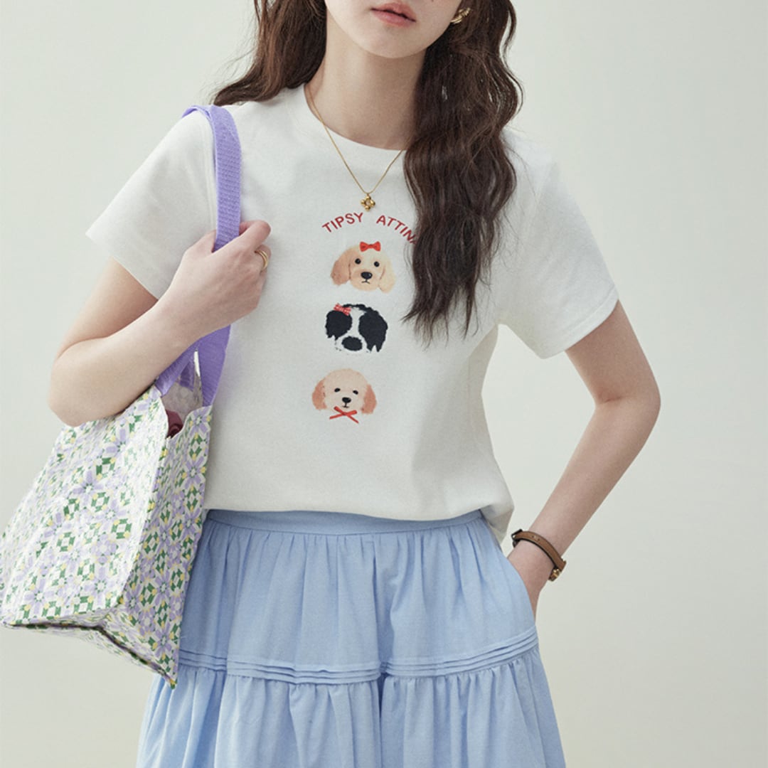 short sleeved t shirt with puppy print
