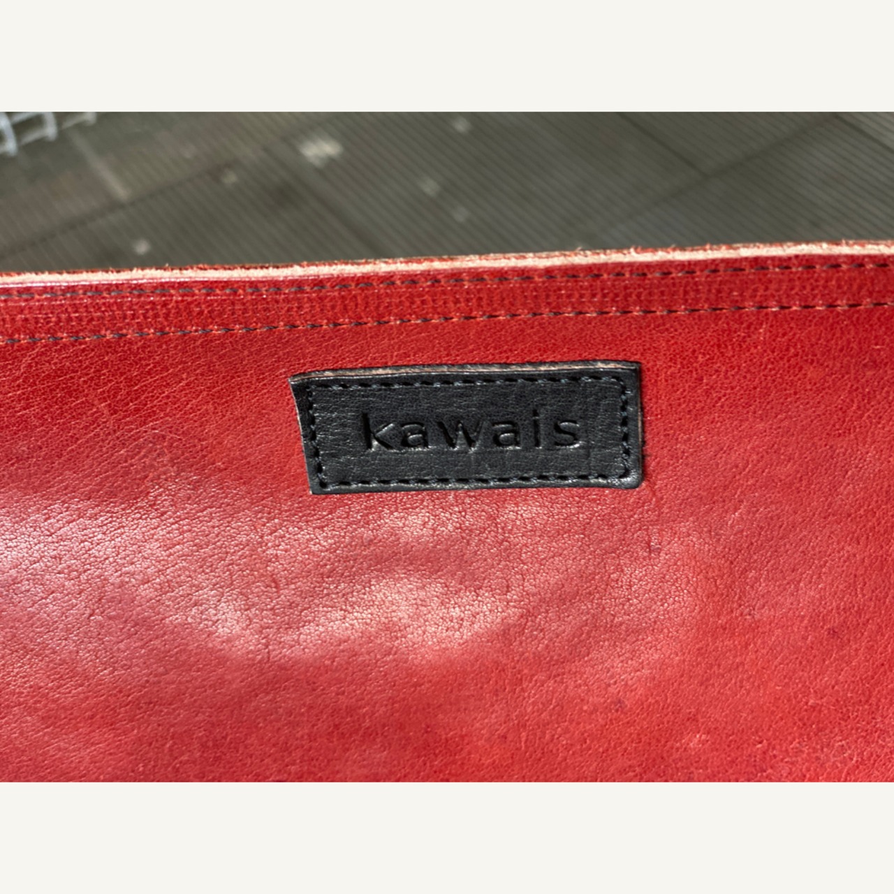 RADIO BROTHERS Limited product【RADIO BROTHERS×kawais】 Leather chair seat<garbon> Black & Red brown