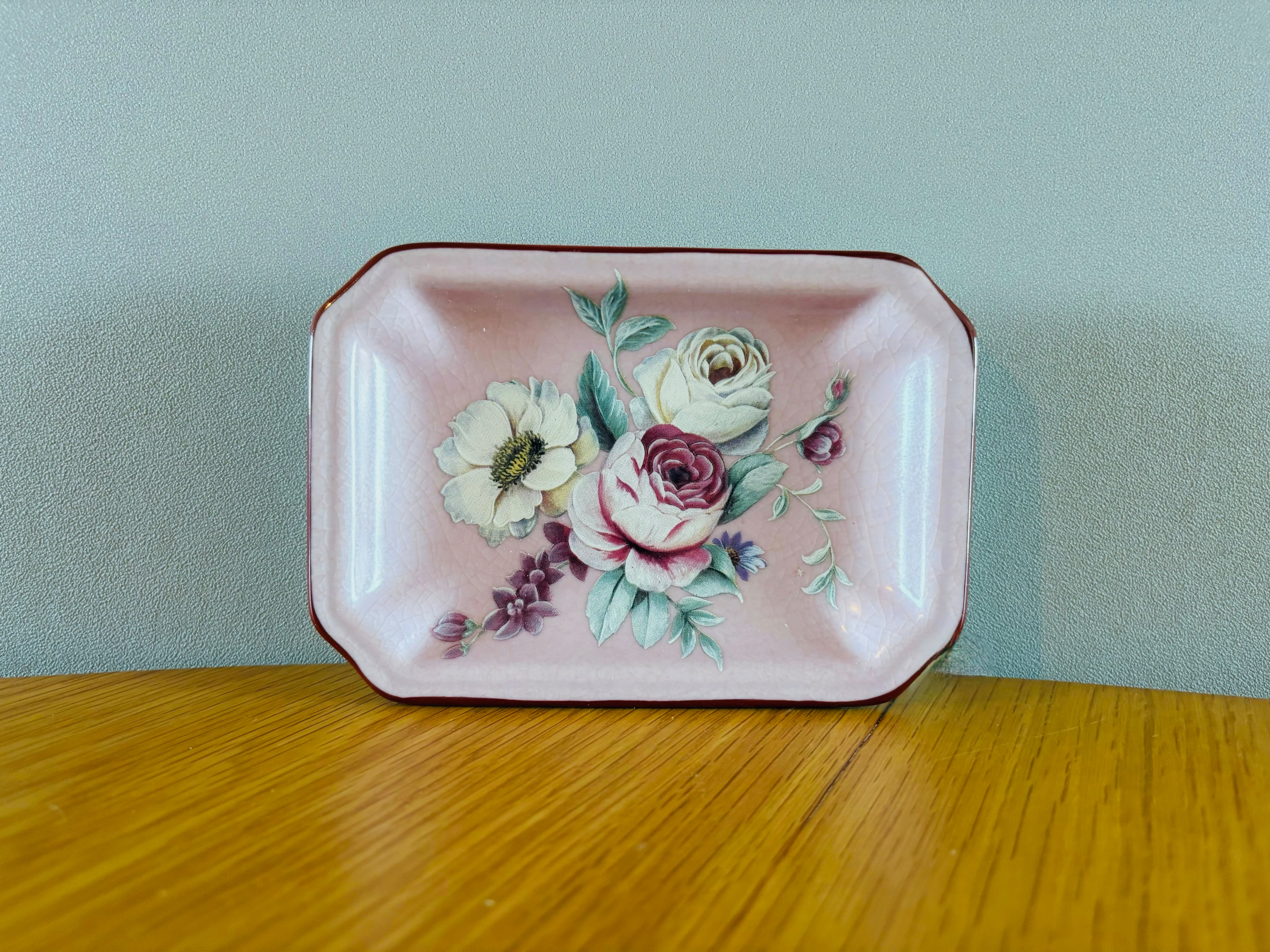 希少品！60's〜ルーサイトの石鹸置き　アメリカンアンティークミッドセンチュリー ヨーロッパの古い石鹸置き 陶器 古道具 レトロ ソープディッシュ【石鹸