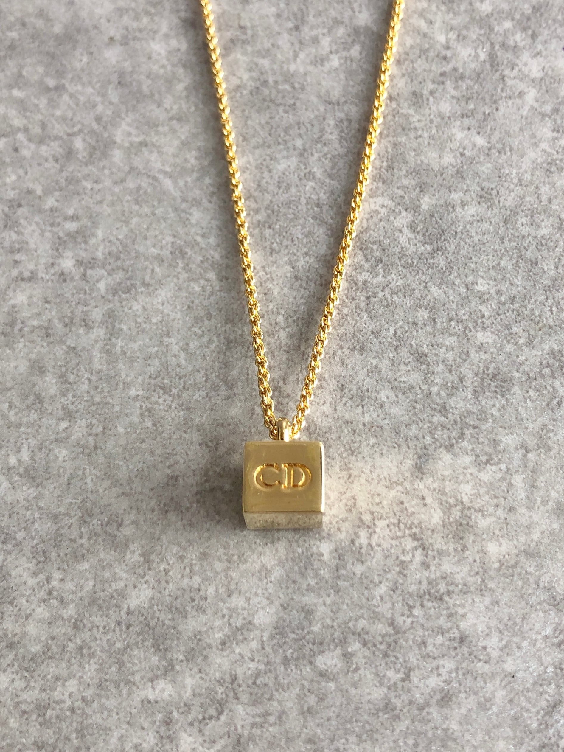 Christian Dior クリスチャン ディオール ネックレス ゴールド