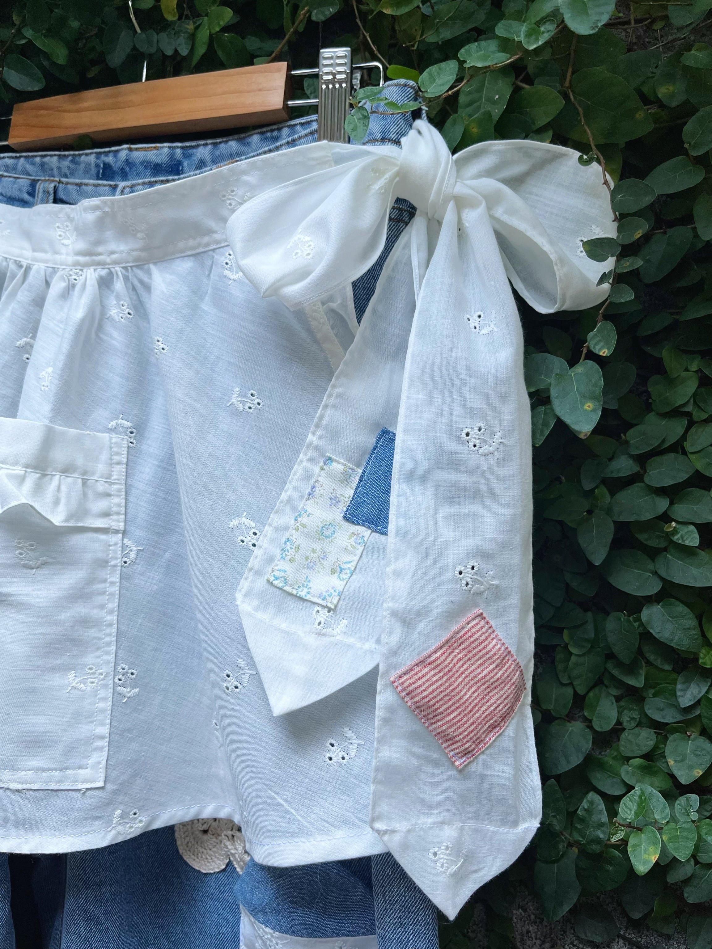 remake ✂︎ dwarf's house apron denim pants