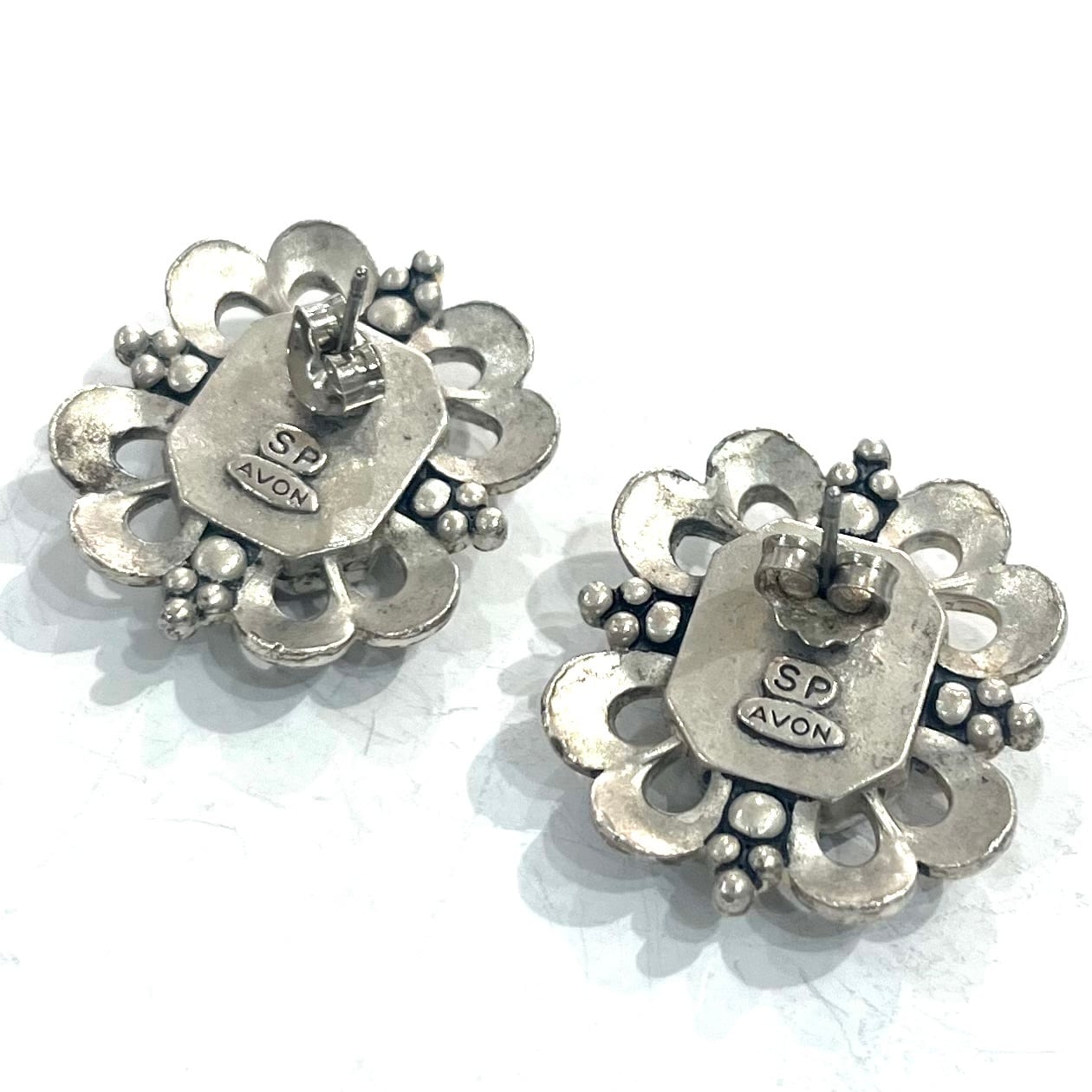 VINTAGE EARRING】【AVON】2353 アメリカブランド。AVON 80s