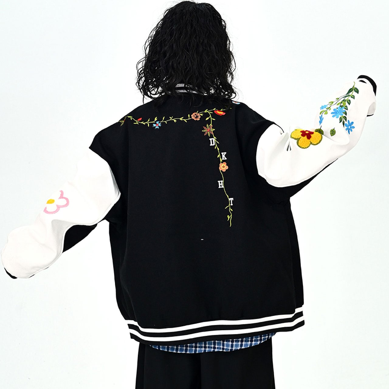 フラワーラインスタジアムジャンパー 2col R01046