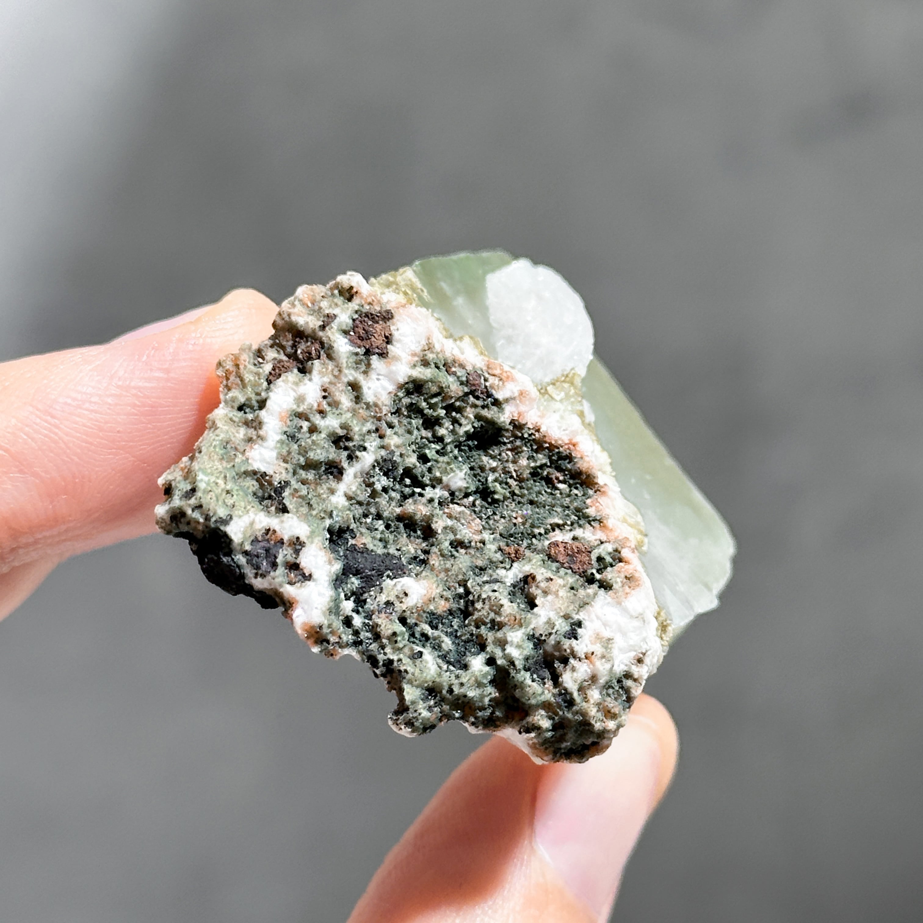 グリーンアポフィライト＆スティルバイト 原石 01 ◇ Green