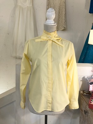 ribbon tie yellow blouse