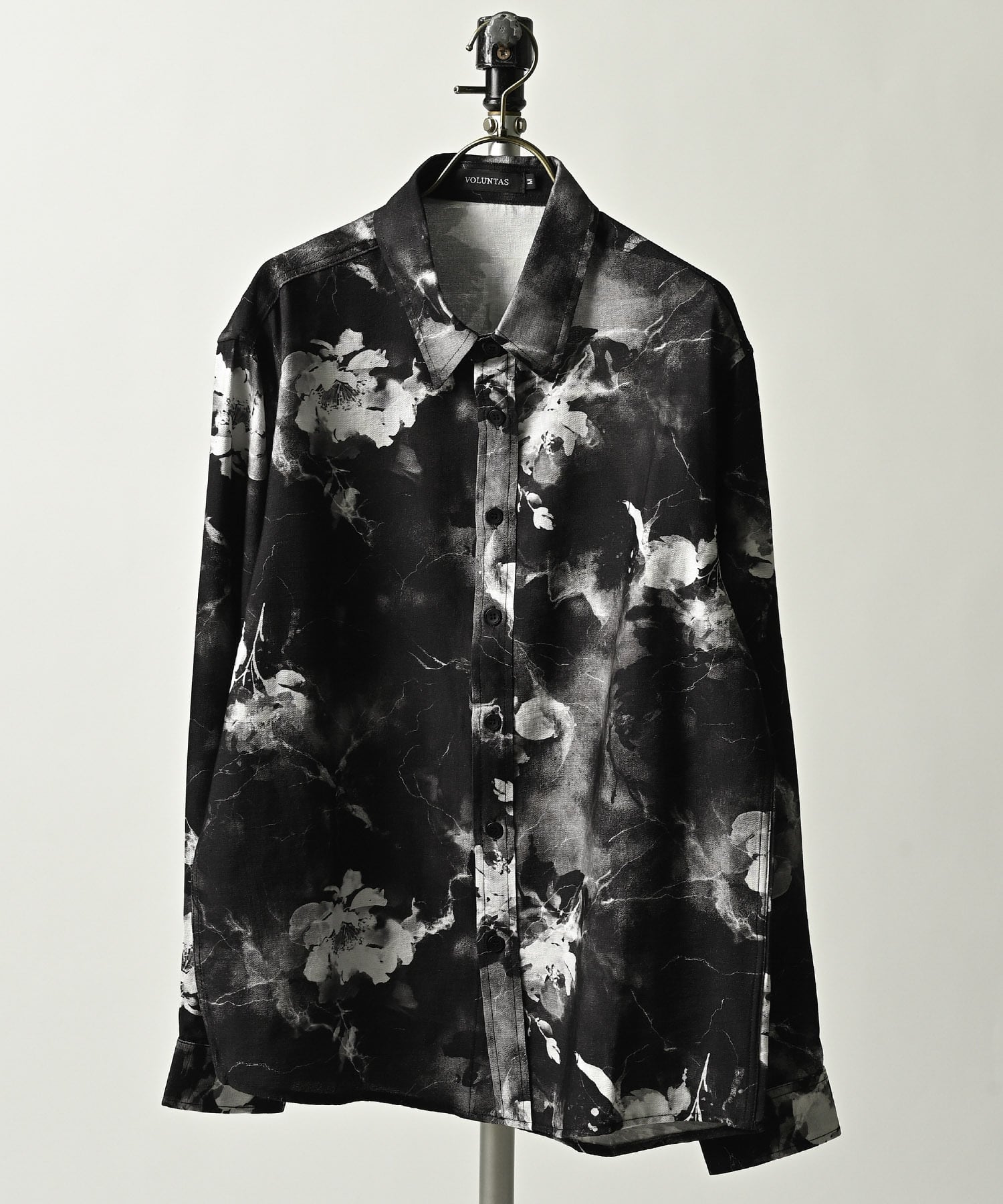 VOLUNTAS Floral print regular collar shirt (BLK) RS427003
