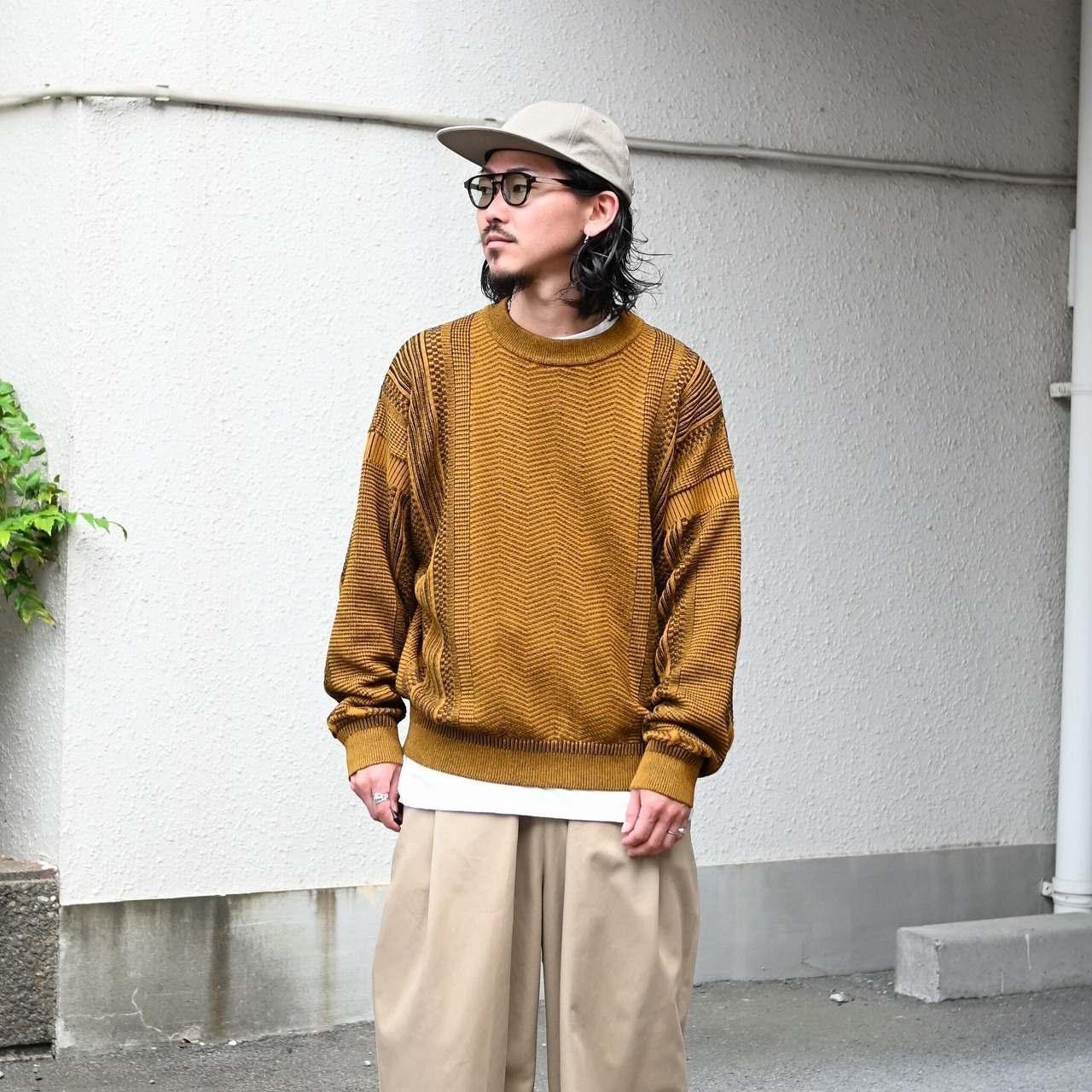 CCU(シーシーユー) レザー、YASHIKI(ヤシキ）ニットコーディネート