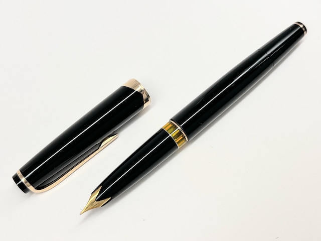 '60s　モンブラン マイスターシュテュック Ｎｏ １４　MONTBLANC MEISTERSTUCK No 14　（オーブリーク細字）　18K　　　　　02600