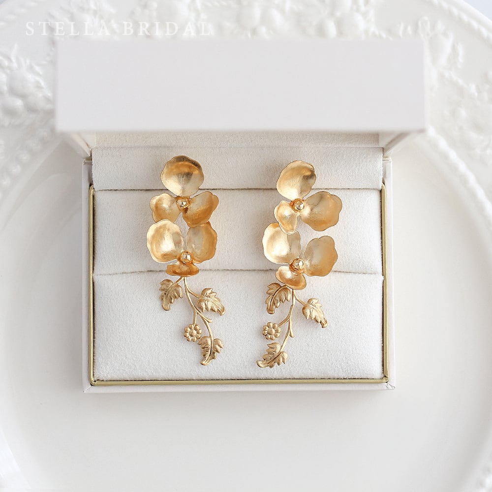 受注生産品】NY製真鍮パーツのブライダルイヤリング＆ピアス Incanto