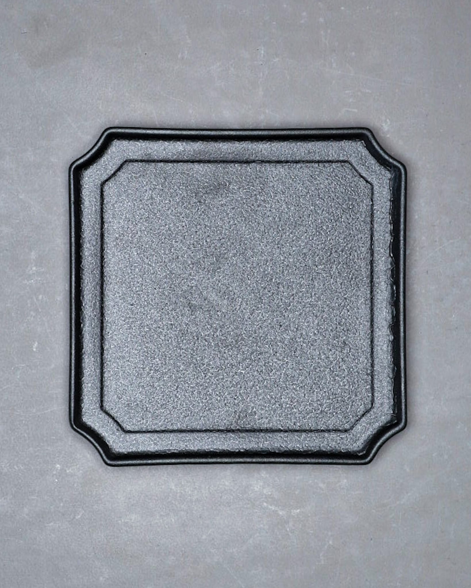 G-E-N sumikiri plate M -kawa-