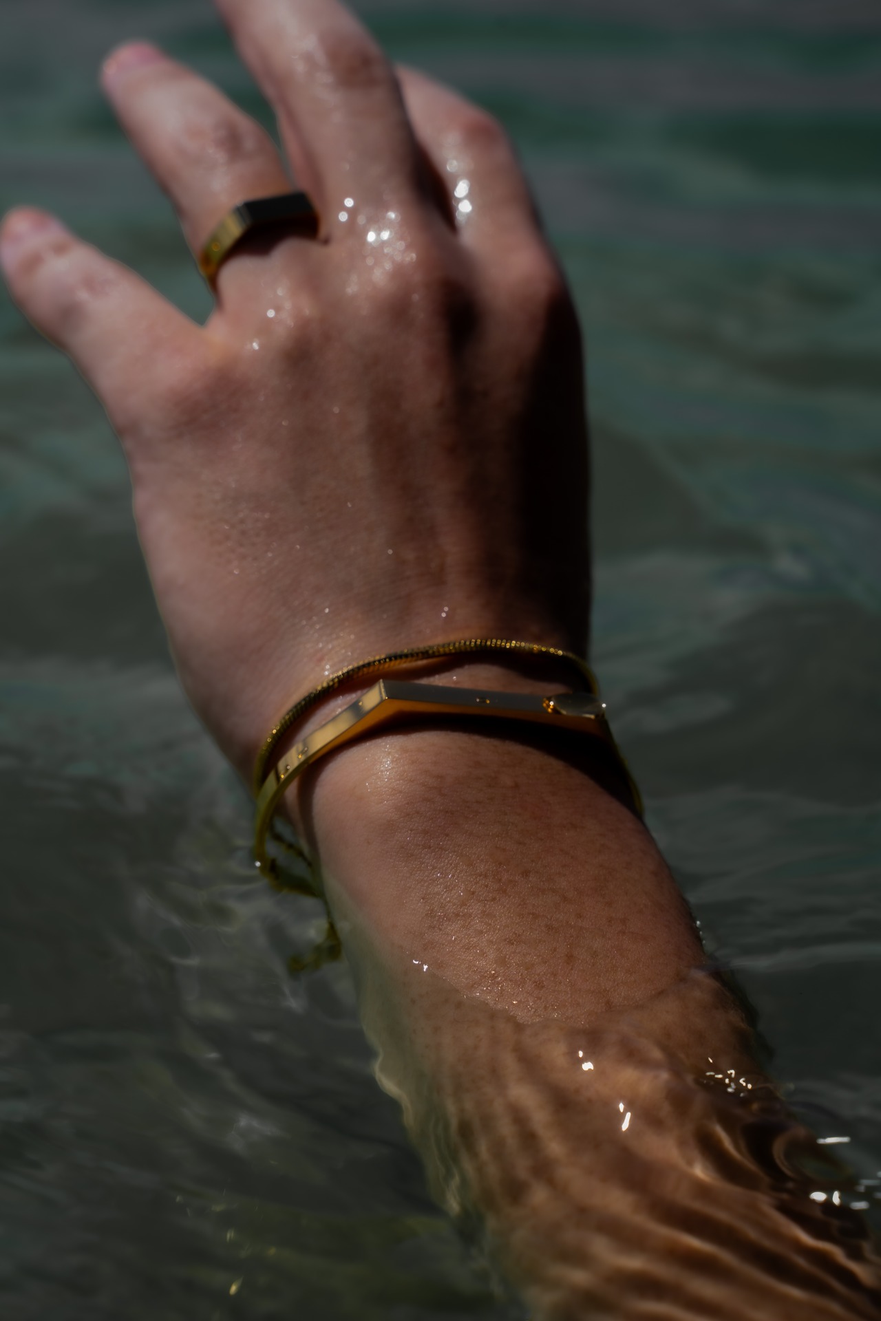 【Open luxe signet bangle】/ GOLD