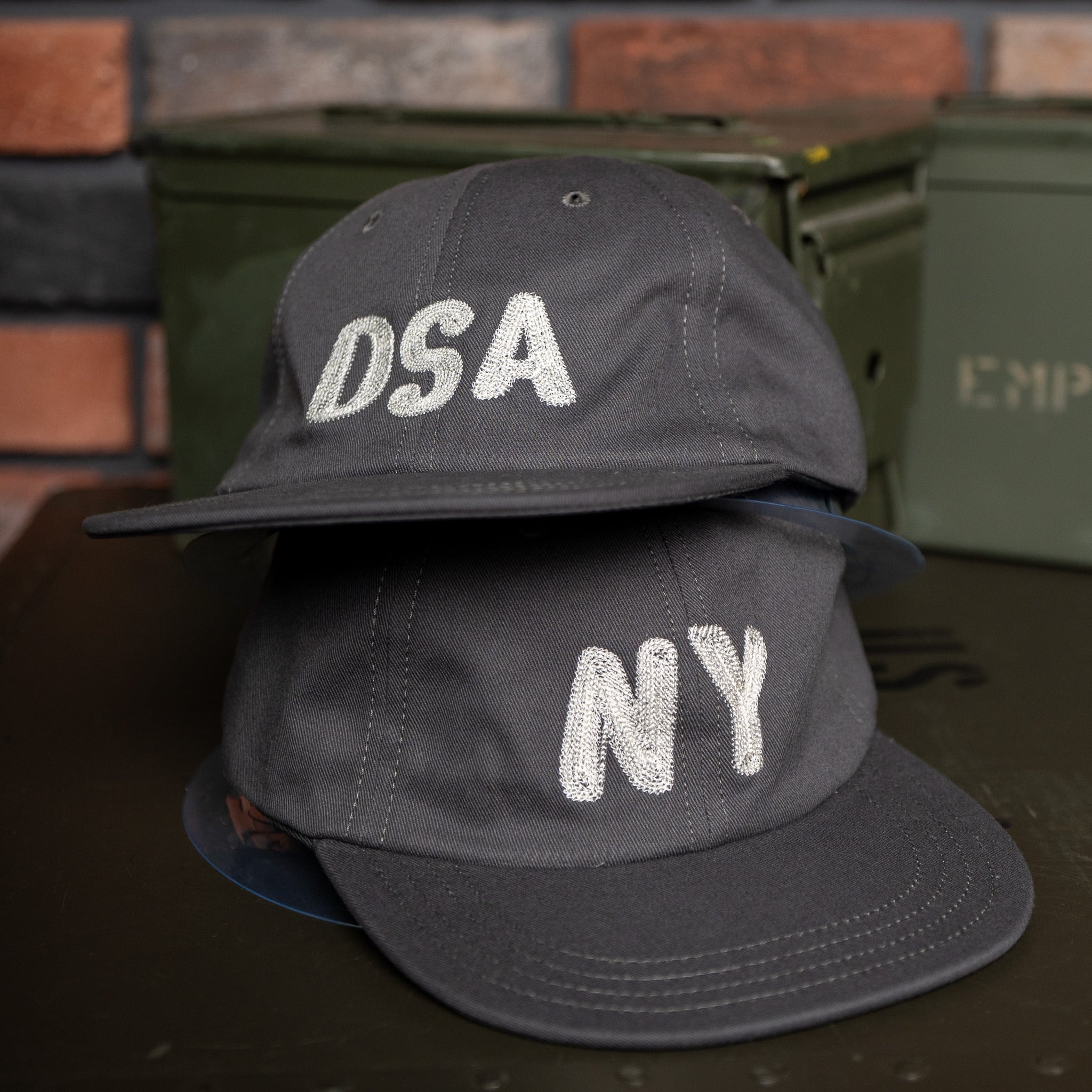【Exclusive】Cooperstown Ball Cap × FAR EAST SIGNAL "DSA / NY" D GRAY×WHITE Made in USA 別注 新品 クーパーズタウンボールキャップ 6パネル グレー