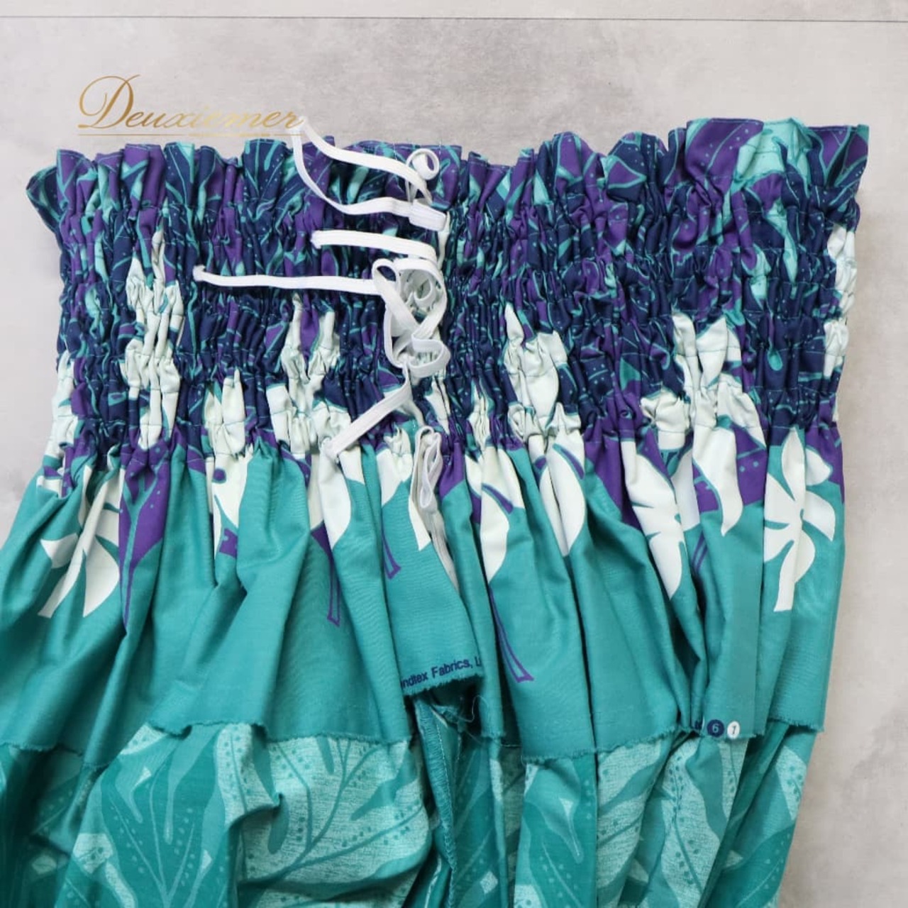 フラダンス 衣装 パウスカート グリーン系 モンステラ柄 ティアレ柄 植物柄 花柄 ハワイアンプリント 緑 紫 白 紺 シングル 華やか 鮮やか さわやか おしゃれ 上品 ダンス衣装 ハワイアンダンス レディース ホワイト系 パープル系 ネイビー系 スカート フラダンススカート 緑系 花柄プリント デザイン かわいい ハワイアン プリント 緑×紫 コーデ 衣装用 ステージ衣装 発表会 文化祭 レッスン 初心者 綺麗め カジュアル対応 ハワイ風 リゾート ハワイアンダンス衣装 レディースダンススカート