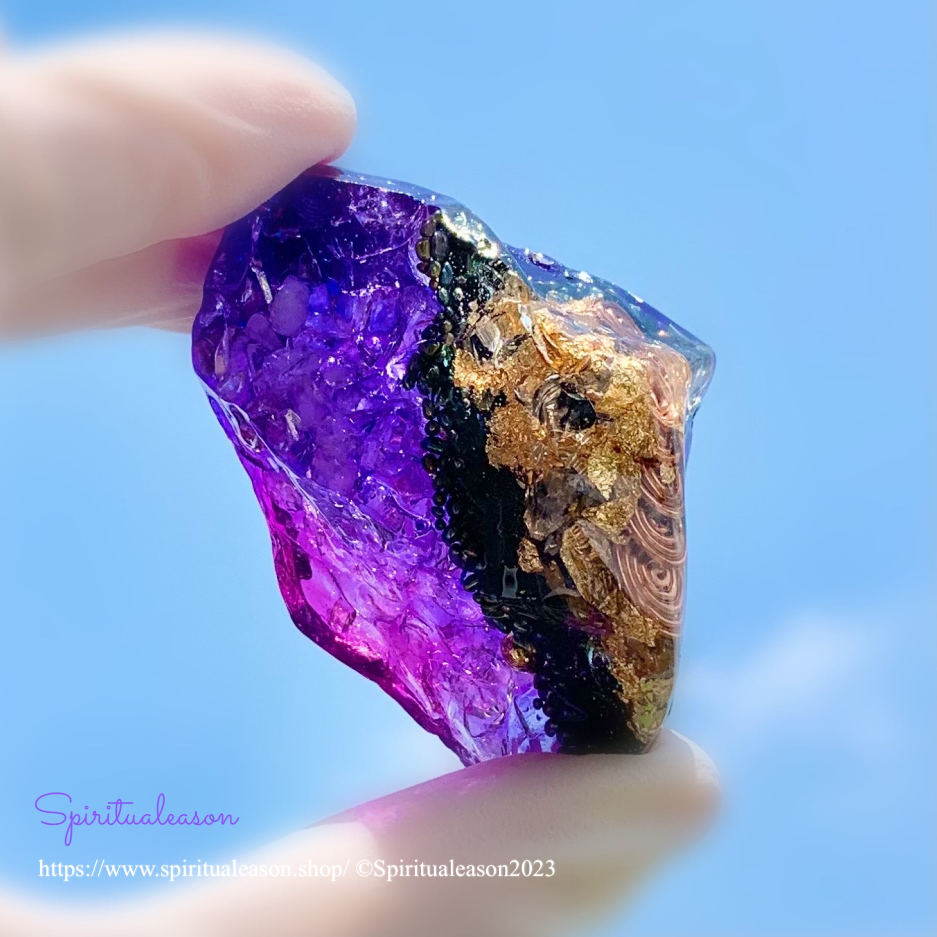 賢者の石オルゴナイト／color:杜若 ｶｷﾂﾊﾞﾀ／オブジェ | Spiritualeason