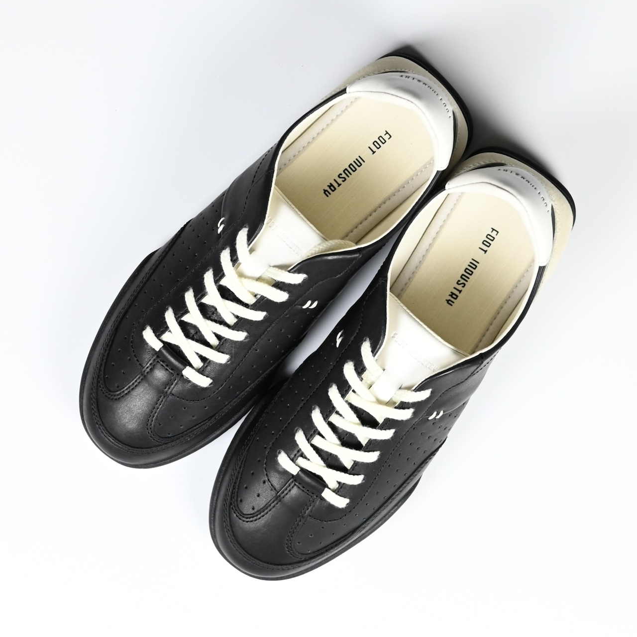 FOOT INDUSTRY / ANTHRACITE