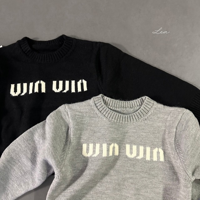 front logo knit tops