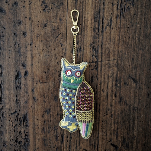 ザリ刺繍バッグチャーム　フクロウ
