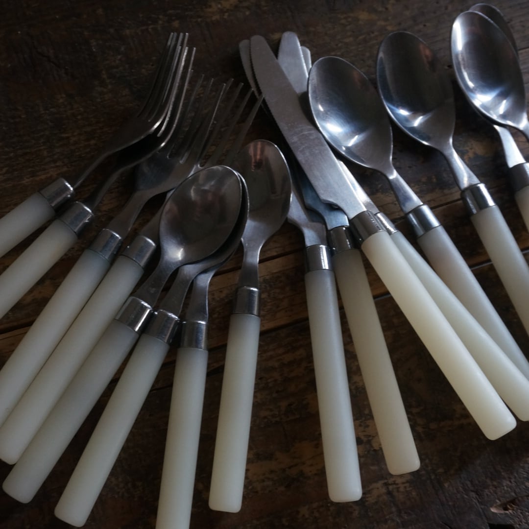 古いイタリアのカトラリーセット