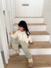 〖取寄〗韓国子供服 / 26winter / Digreen / チェリーストライプジョガーパンツ / キッズ / 冬服 *S~2XL*