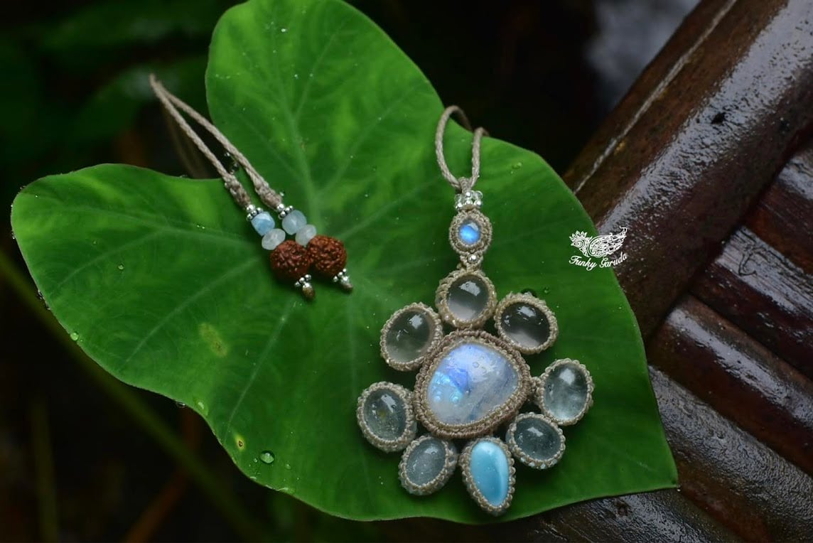 艶やかな星★スターローズクォーツ ラリマー レインボームーンストーン マクラメペンダントmoon047