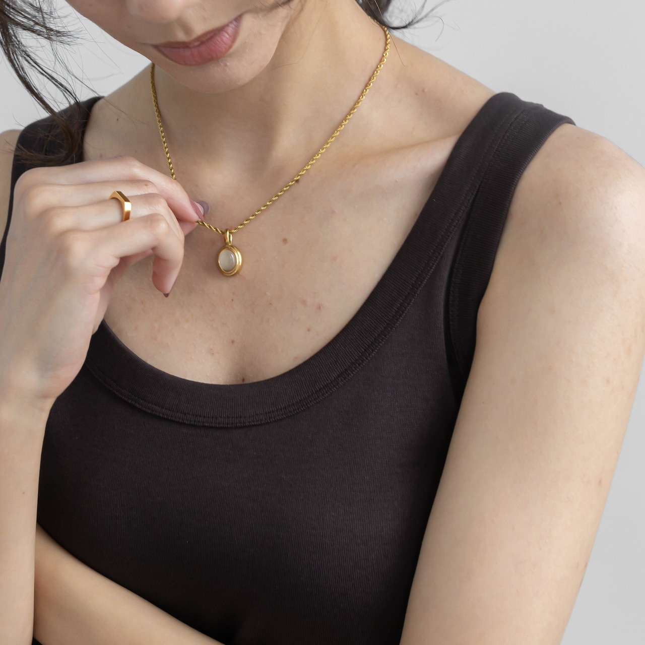 【ネコポス便】ネックレス 天然石ツイストロープペンダントネックレス 金属アレルギー対応 サージカルステンレス 華奢 レディース キャッツアイ ブラックオニキス パワーストーン 2170