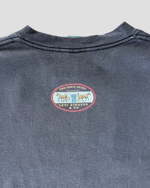 -LEVI'S- Vintage 90s L Print T-shirt