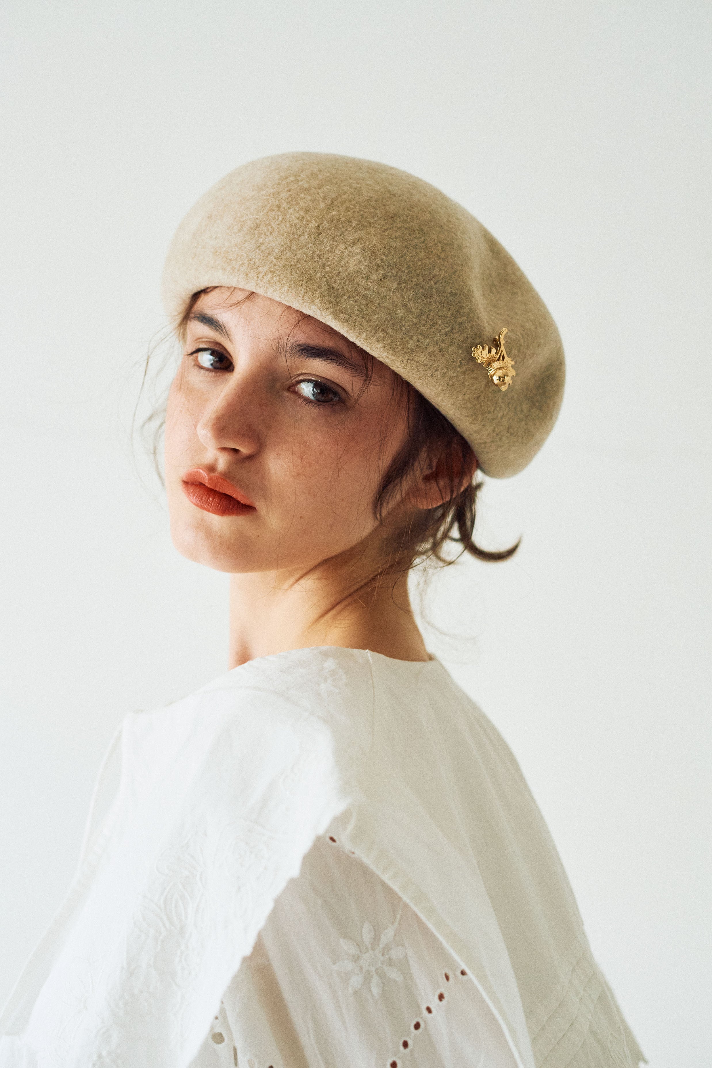 【新品】Mia Hat & Accessory 帽子 ファー イヤーマフ 新品】Mia Hat & Accessory 帽子 ファー イヤーマフ 新品】Mia