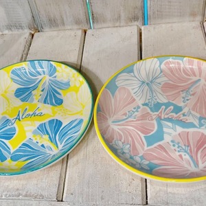 ハイビスカス　陶器皿(16.5cm)