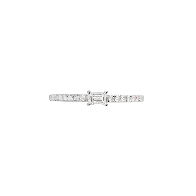 Pt900 baguette cut diamond ring