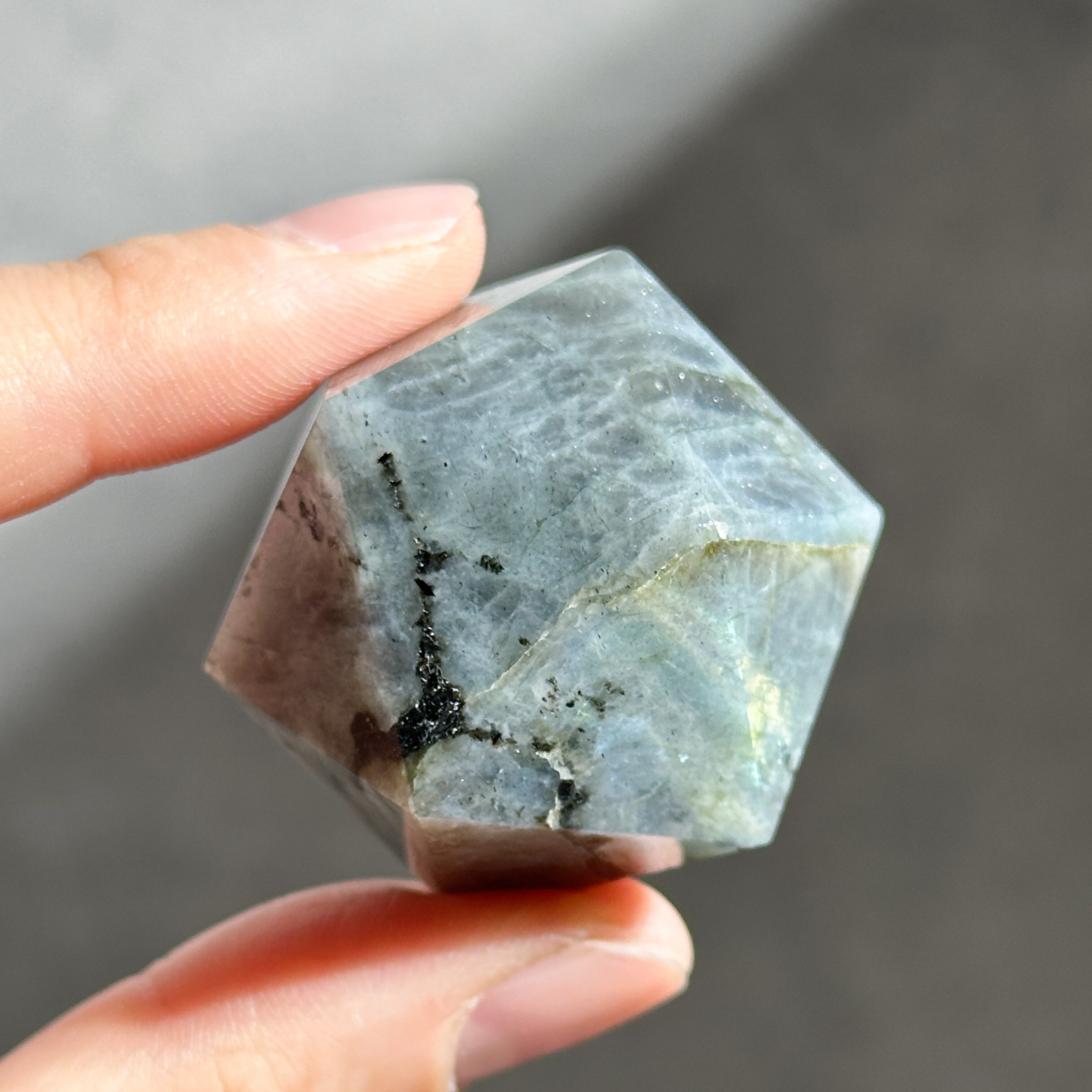 拓*也様 ラブラドライト14ミリ ラブラドライト 正二十面体 01◇ Labradorite ◇天然石・鉱物