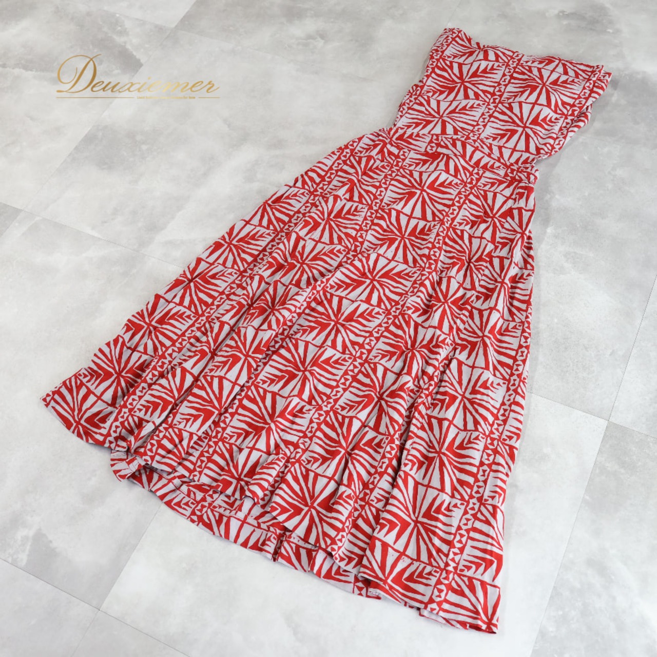 フラダンス 衣装 NOANOA ノアノア サッシュドレス レッド系 グレイ系 ドレス ワンピース 赤 フラ ダンス タヒチアン 柄 模様 ハワイアンプリント 総柄 華やか ダンス衣装 イベント ステージ おしゃれ かわいい アロハ