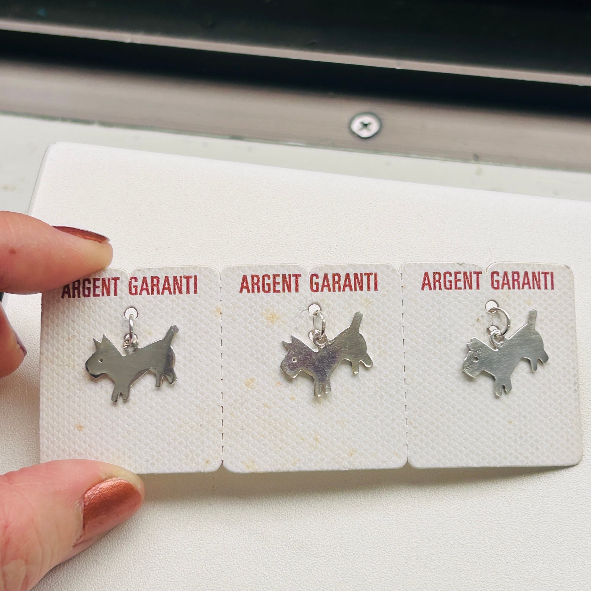 フランスシルバー925【テリア】DEADSTOCKチャーム | Milo Antiques