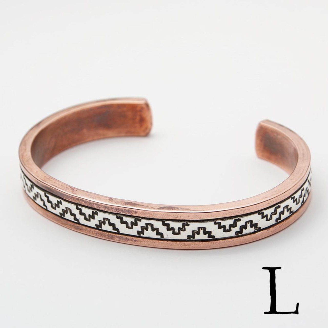 【INDIAN JEWELRY インディアンジュエリー】Navajo copper×silver Bangle By Wylie Secatero ナバホ族 銅×銀 スタンプワークバングル ワイリー・セカテロ 太幅