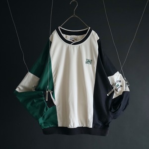 over silhouette tri-color switching & embroidery design pullover