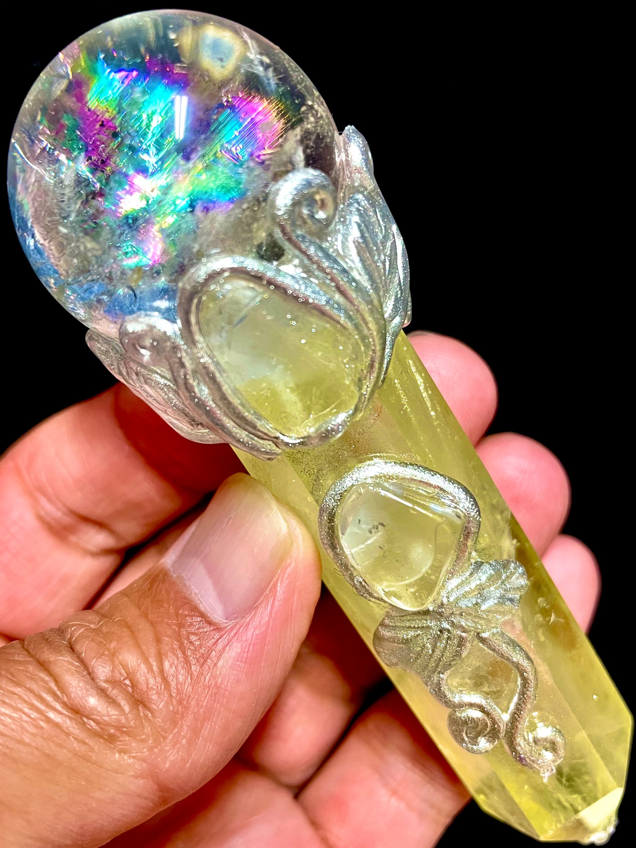 21) エネルギーを高める超アイテム!「アート・クリスタルワンドA」ハンドメイド(台座付)