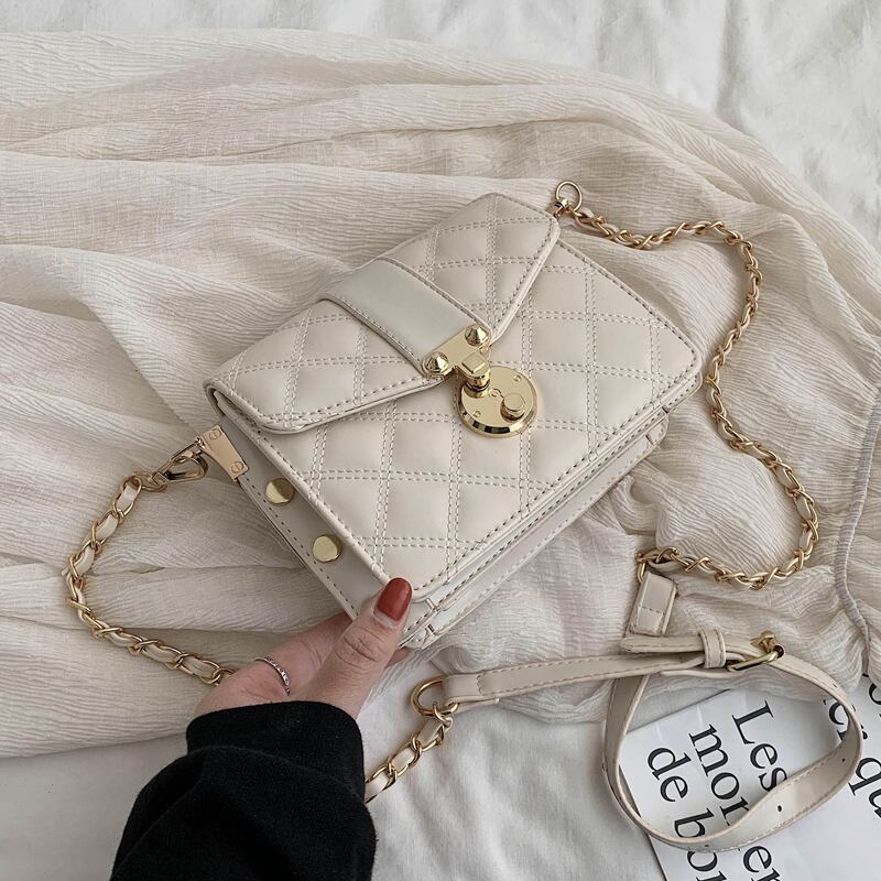 夏の人気スモールバッグ、ウエスタンスタイルの女性バッグ、2020年の新しい流行のファッションチェーンメッセンジャーバッグ、ネットレッドの小さなスクエアバッグ 手作りハンドバック68074920207