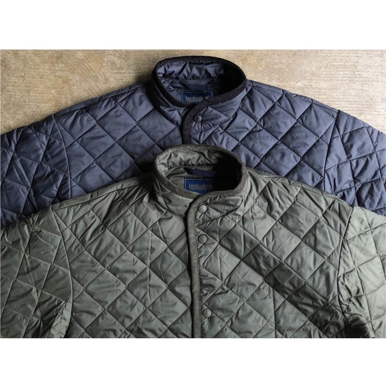 LAVENHAM (ラベンハム) 『MICKFIELD COAT MENS』Lavenster Stand Collar Quilting Coat | AUTHENTIC Life Store powered by BASE
