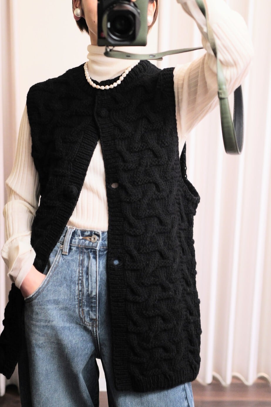 ハンドニットベスト(ブラック)