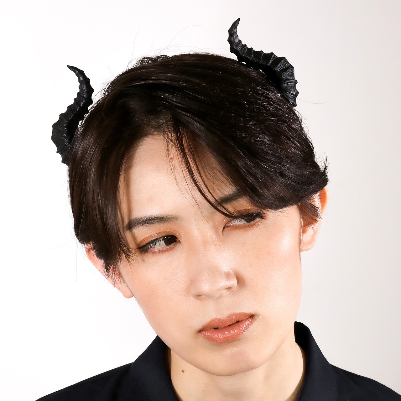 頭飾造形 悪魔 ツノ カチューシャ ブラック NY-2002 デビル 角