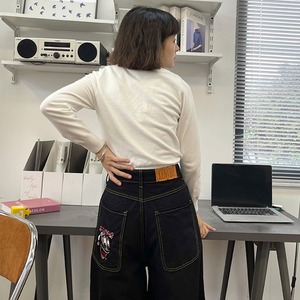 PMFIVEEイヌ刺しゅう入りデニムパンツ