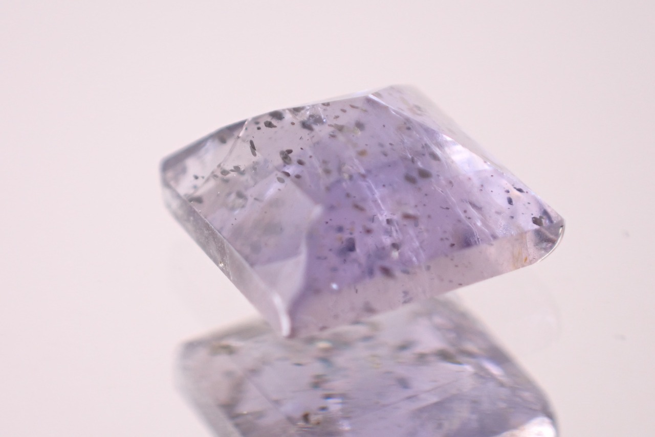 アイオライトサンストーン　1.02ct　[D3-212]