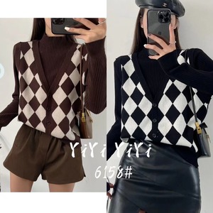 チェックベスト レイヤード風ニット　AJ111-5099/111-6158