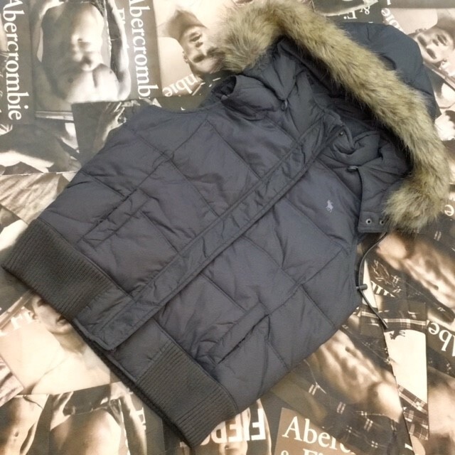 Abercrombie＆Fitch　WOMEN　ベスト　Ｌサイズ