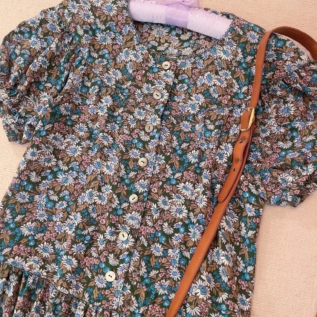 blue daisy round gather one-piece