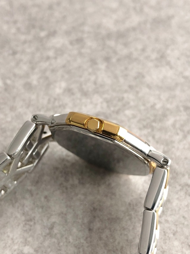 Yves Saint Laurent イヴ・サンローラン 腕時計 シルバー×ゴールド YSL ローマ文字 ステンレススチール クウォーツ vintage ヴィンテージ オールド paum2s