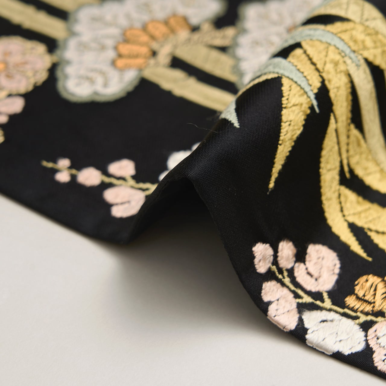 河合康幸謹製 松竹梅の模様 唐織袋帯【未着用品】 | かわの屋