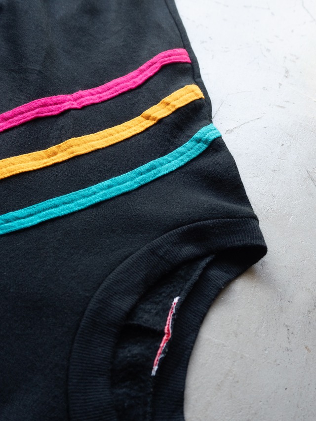 unknown '90s vintage Multi color line sweat