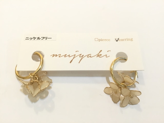 mujyaki 小花のイヤリング
