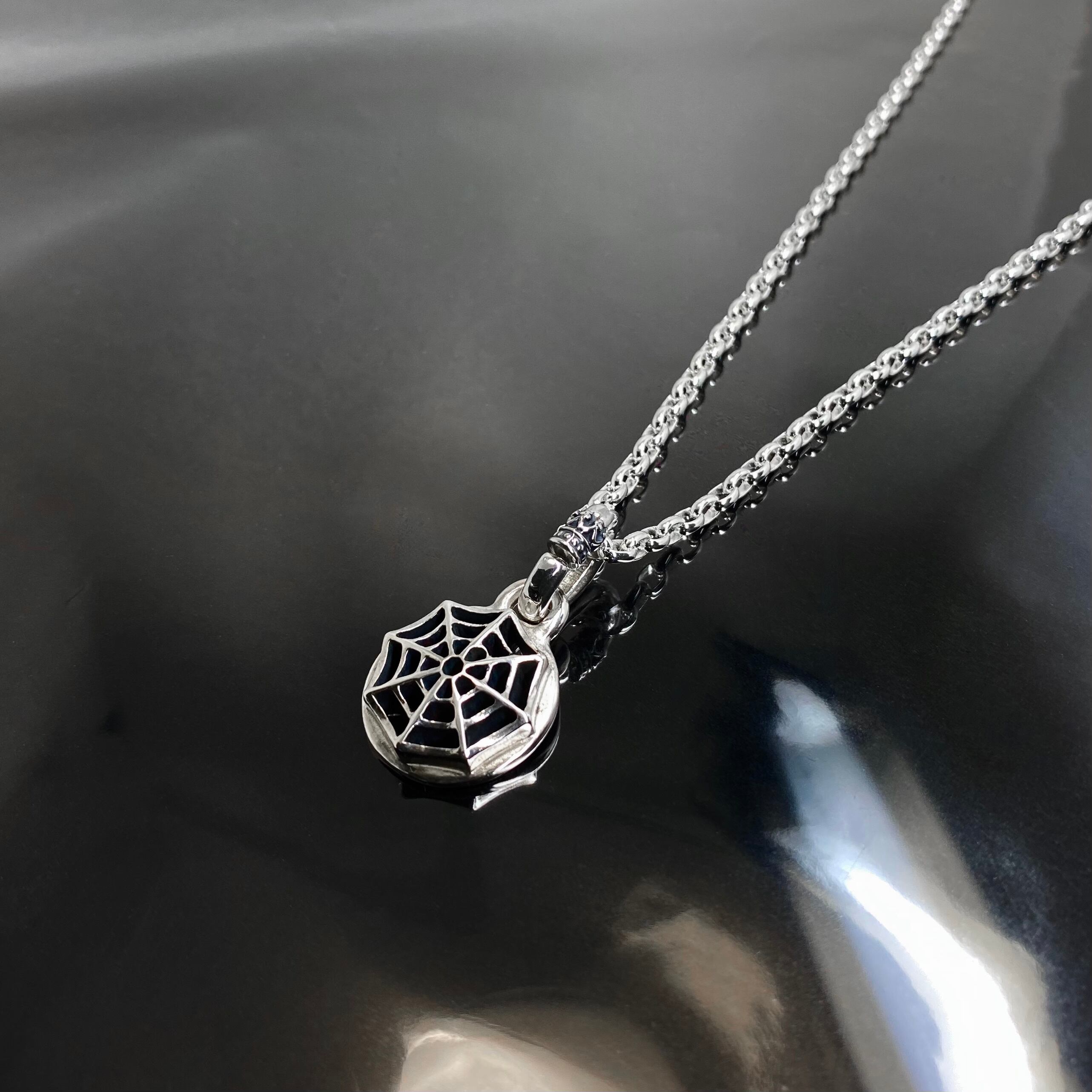 SPIDER WEB NECKLACE / スパイダーウェブネックレス | GODSIZE